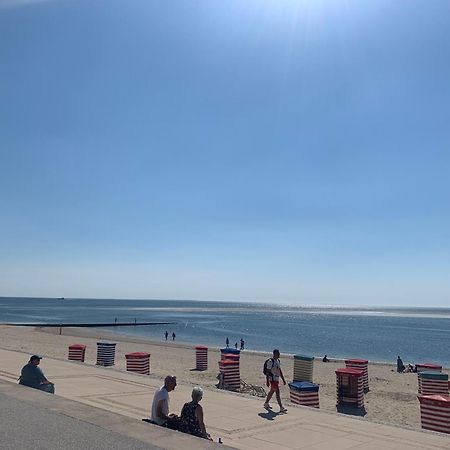 Strandblick Im Haus Seeblick Bismarckstrasse Borkum Eksteriør bilde